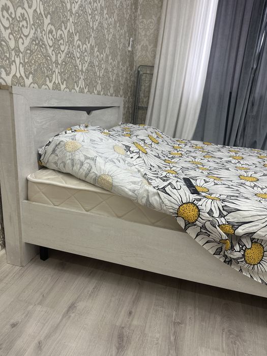 Кровать для спальни