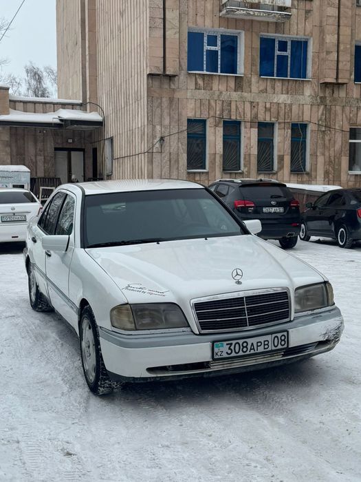 Продам Мерседес C180 w202