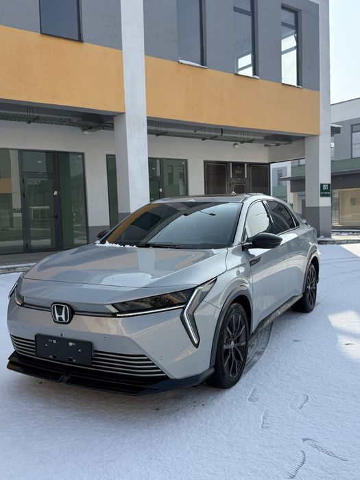 HONDA ENS2 2024  Glitter Edition