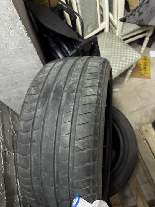 Резина 235/35/19 лето