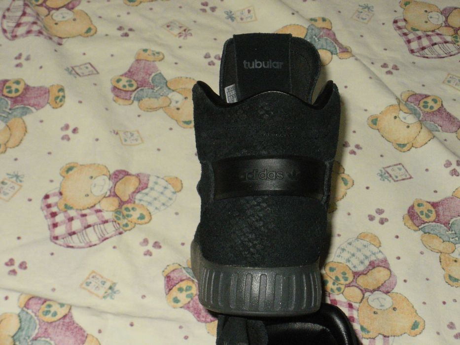 ADIDAS оригинални нови дамски кецове 38