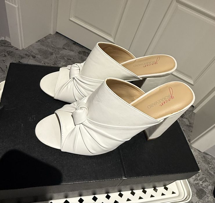 Женские туфли