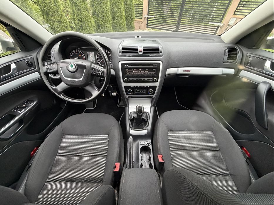 SKODA Octavia 2011 — imagine 4