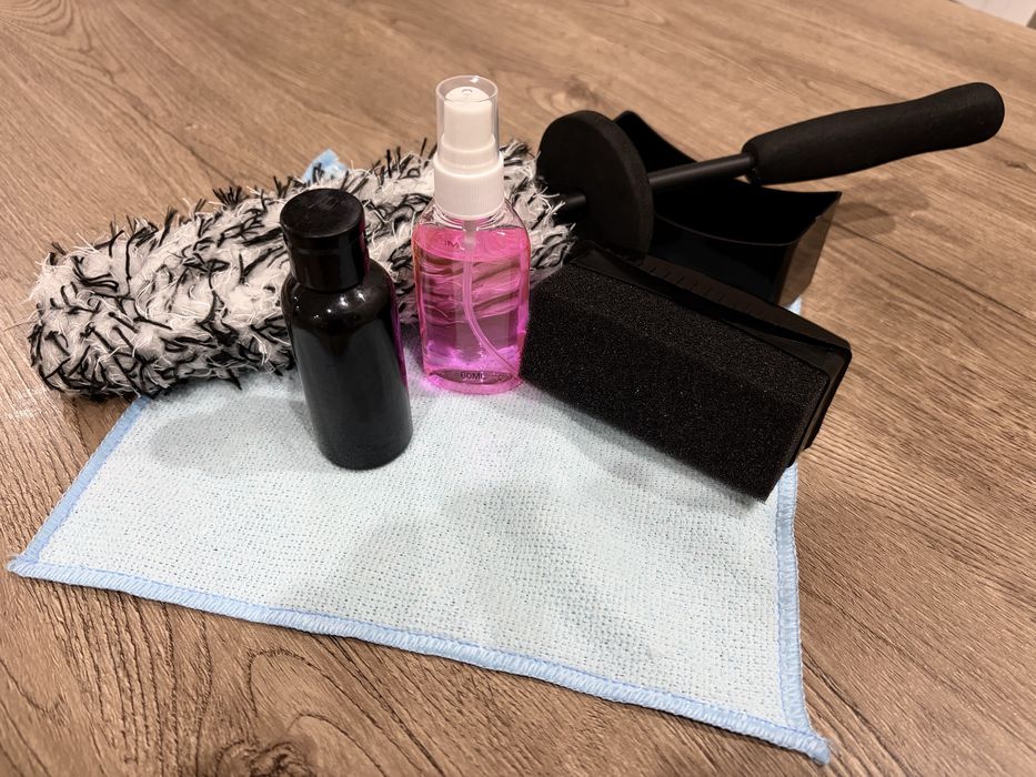 Комплект за почистване на джанти и гуми