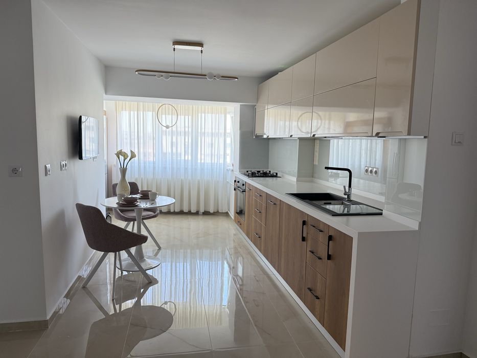 Inchiriez apartament 2 camere Unirii Camera de Comert