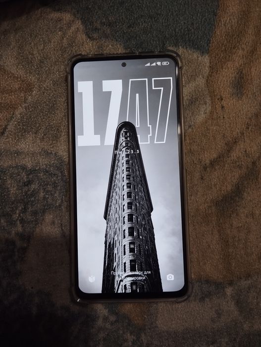 Продаю телефон редми 256гб