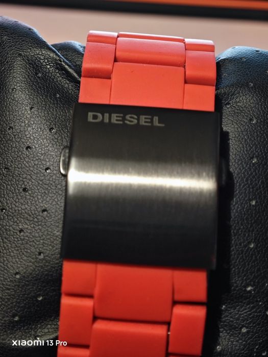 Часовник DIESEL Mr. Daddy BIG RED 2.0