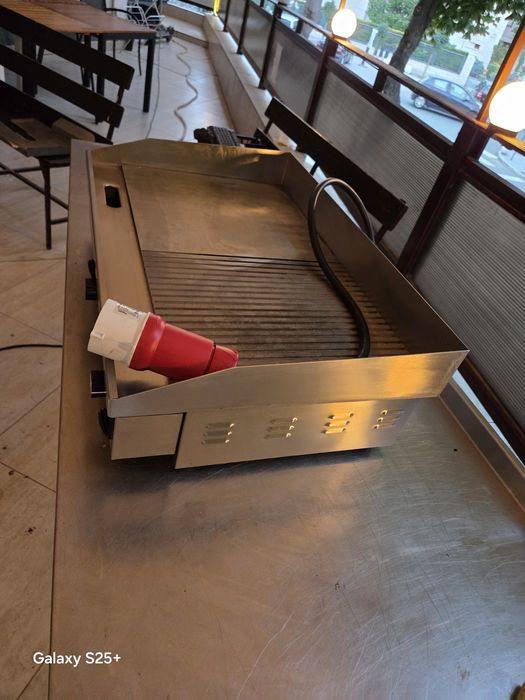 Masa rece inox 3 usi Ghiuveta dubla Grătar electric Fripteuza electrică Cuțit electric  Aparat mentiunt cartofi calzi