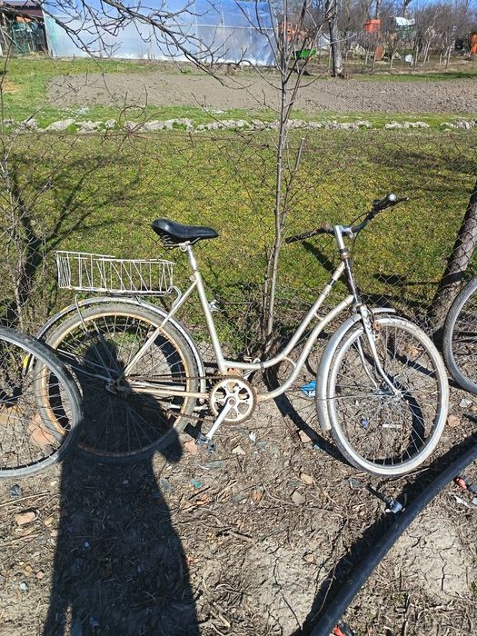 Biciclete de vanzare