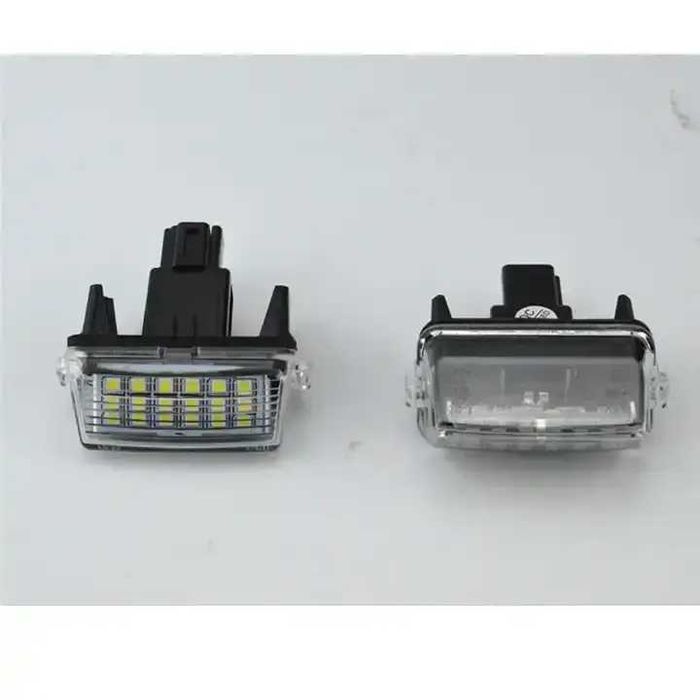 LED Плафони за Toyota Yaris , Camry 2012 - 2016