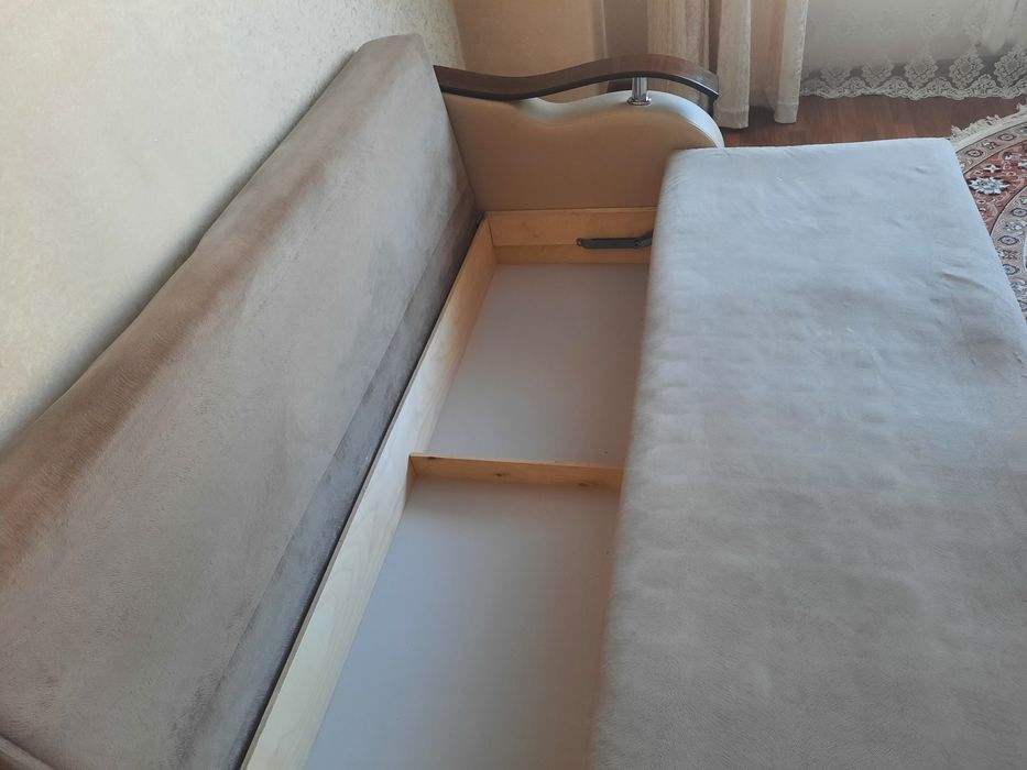 Диван в гостиную