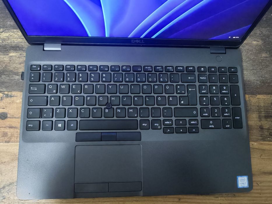 Laptop Dell / 32GB RAM / 1 TB - editare foto