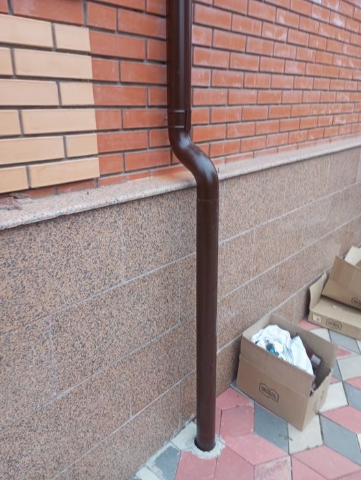 Водостоки с крыши !