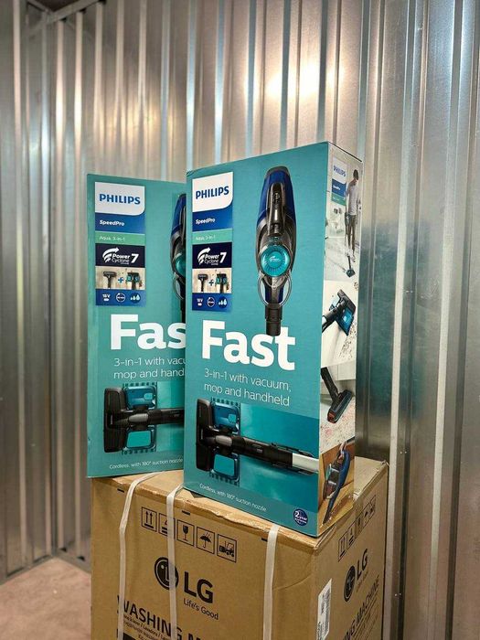 Продаю новые вертикальные пылесосы Philips FC6718