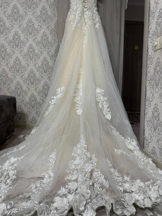 Свадебное платье. Ручная работа!