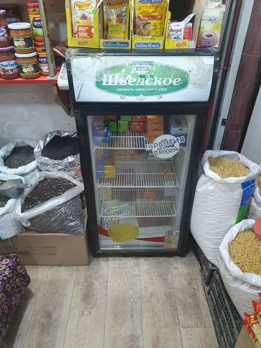 Магазинга  холодильник  скидка да сотилади. Тез. Бу. Холатлари яхш