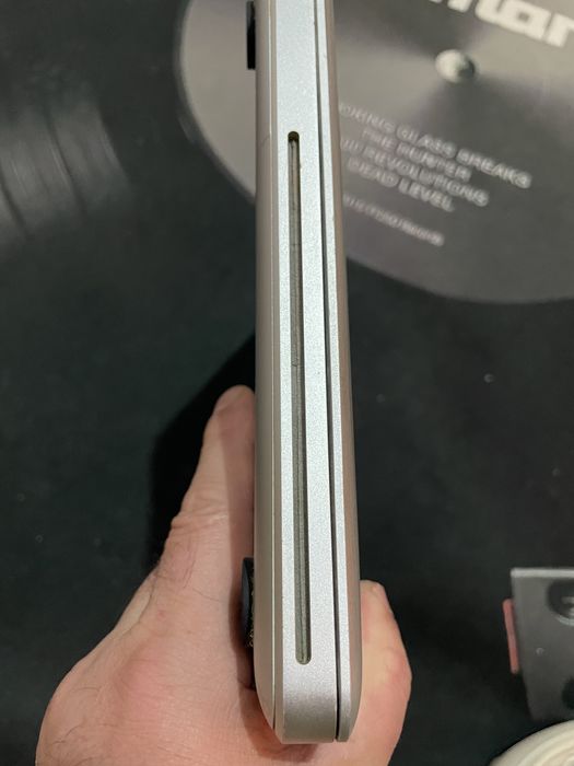 Aplle Macbook functional