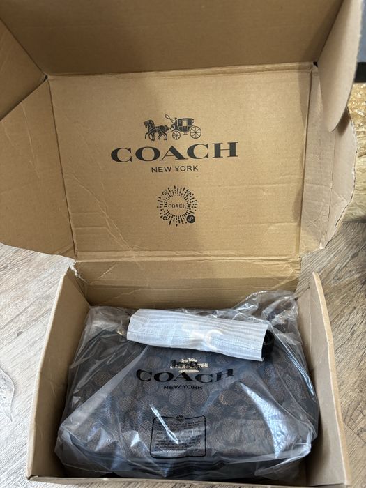 Geantă Coach , am purtat o o data la o nuntă