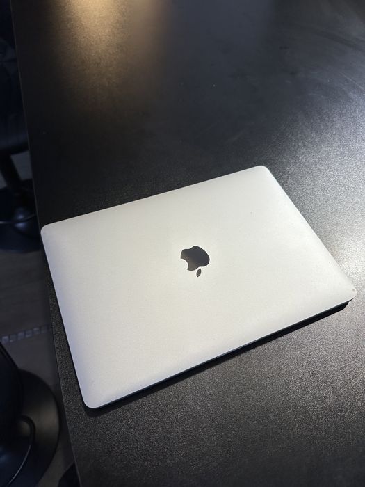 Продаю MacBook 13  Pro