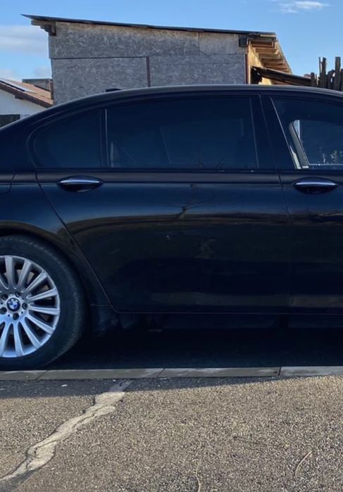 Usa stanga / dreapta BMW F02 long seria 7 albastru închis