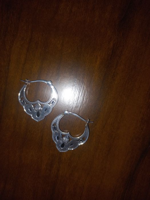 Продам серьги серебро 925