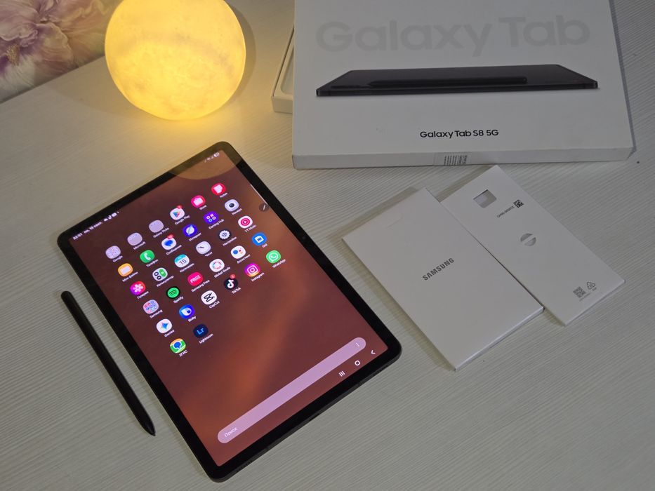 Продам Samsung Tab S8 128 gb black