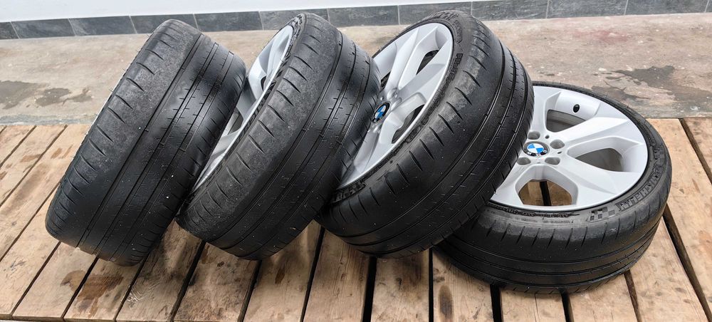 Michelin Pilot Cup 2 235/35/19 24dot