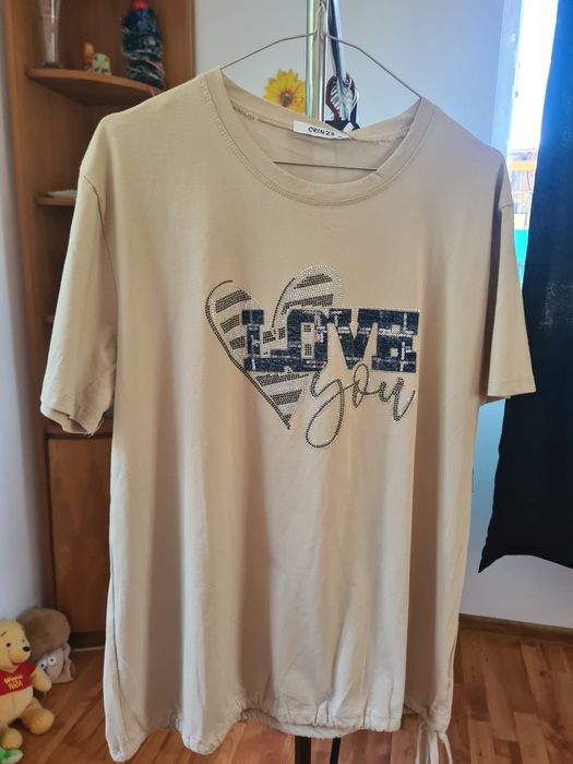 Tricou universal