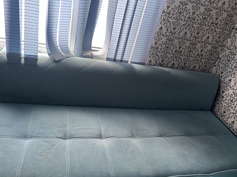 Диван сатылады 4 штук