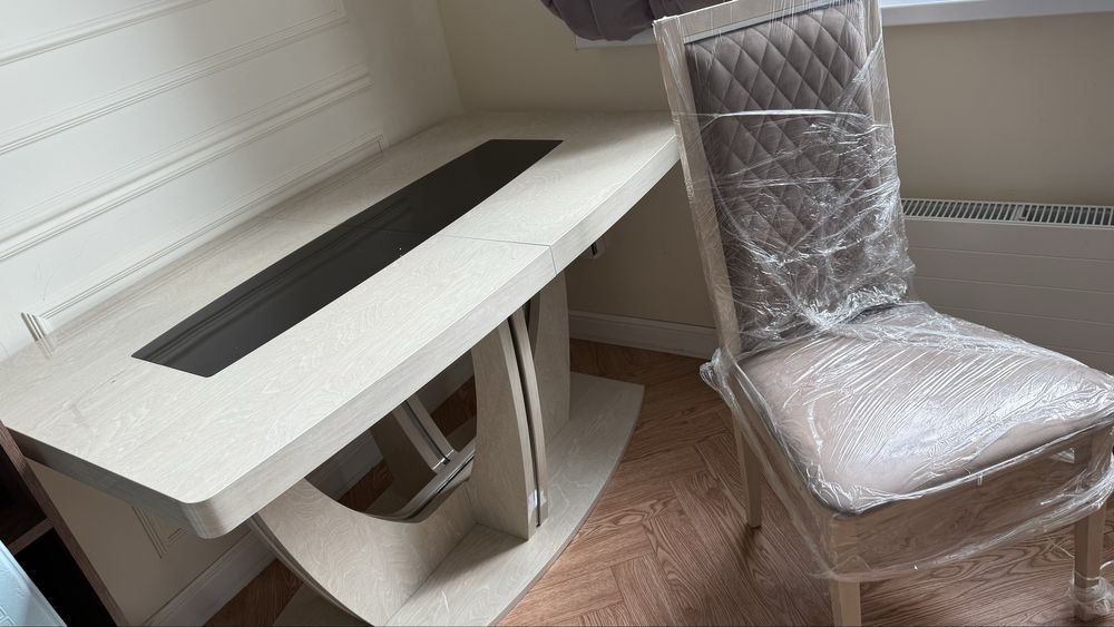 Продам стол италия дерево