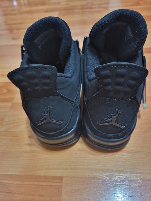 Încălțăminte Jordan patru