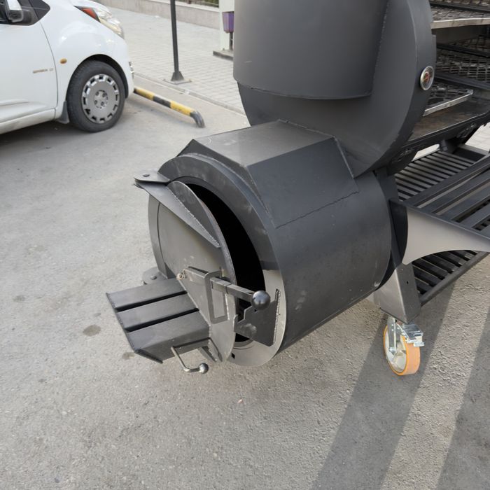 Smoker  go'sht BBQ смокер
