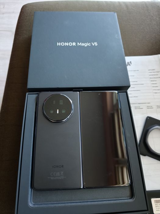 Honor Magic V5 16/512 отличен с гаранция
