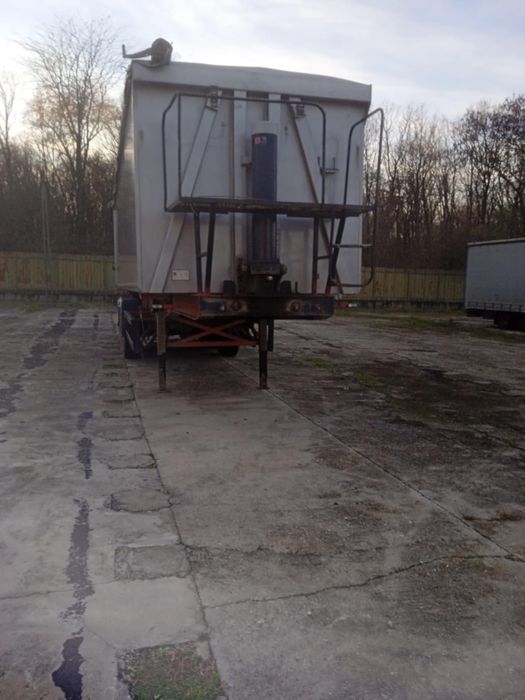 Semiremorca cereale carnehl