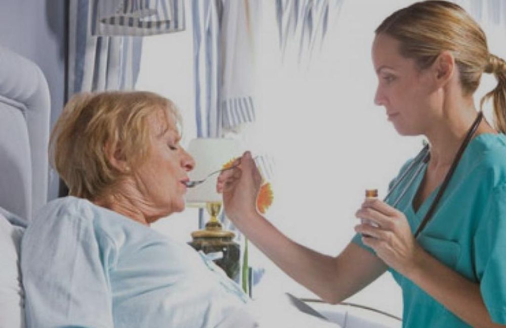 Услуга сиделки уход за больным