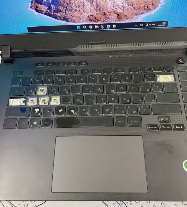 Asus ROG Strix G513IE