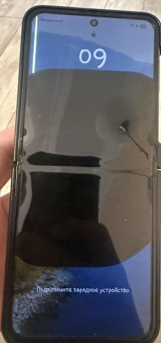 Galaxy flip 4, экран сломан