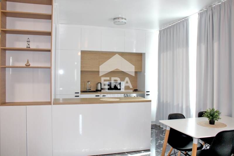 Продава се Тристаен апартамент в Поморие - 87 кв.м за 1605 €/кв.м - Снимка #1