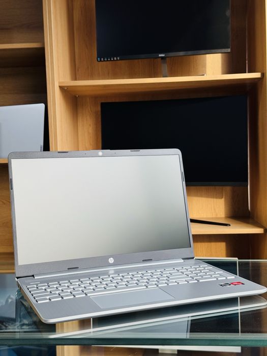 HP Laptop 15s-eq2223AU Ryzen 5 5500U