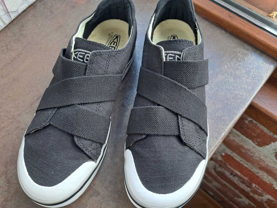 дамски маратонки,спортни обувки,кецове,гуменки,сникърси,Keen,39,5