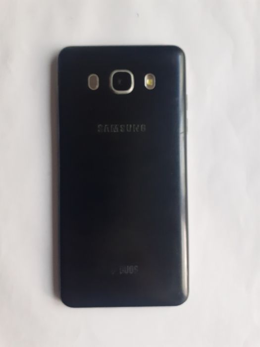 Samsung  j 5  16 ГБ