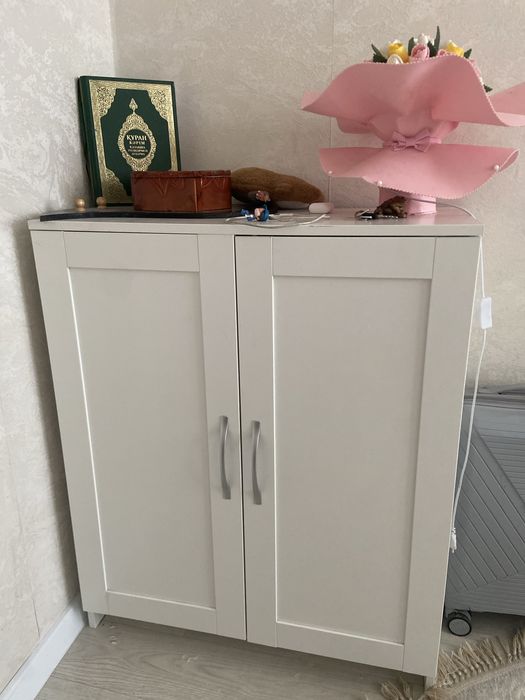 Тумбочка новый 15тыс