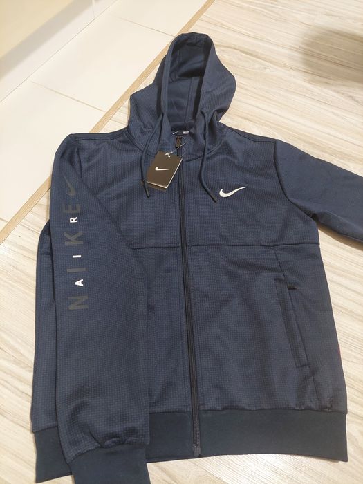 Продам спортивный  костюм