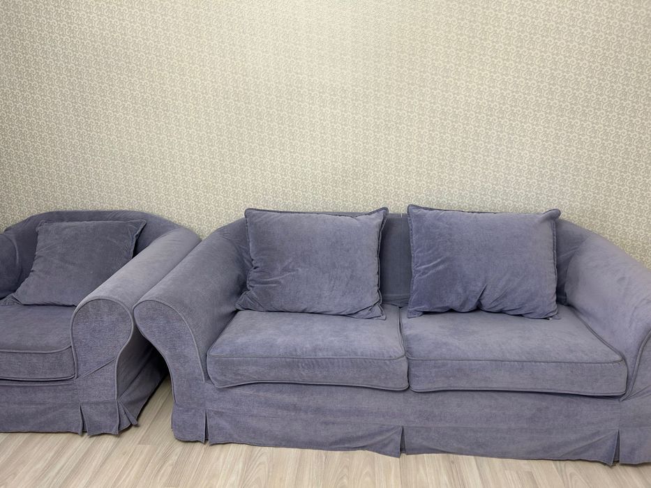 Продам диван с креслами