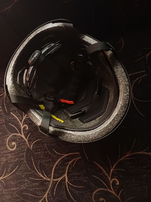 Каска KuKirin...