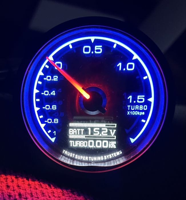 Бууст метър boost meter измервателен уред за турбо