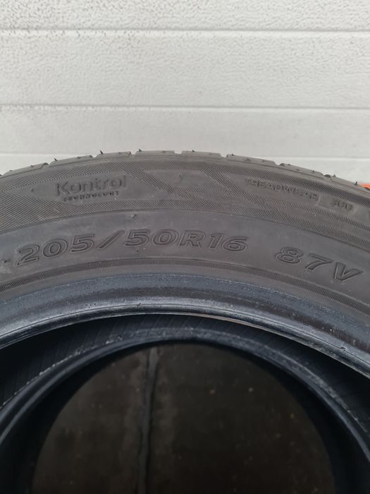 Летни гуми 2 броя HANKOOK VentusPri.e2 205 50 R16 дот 4614