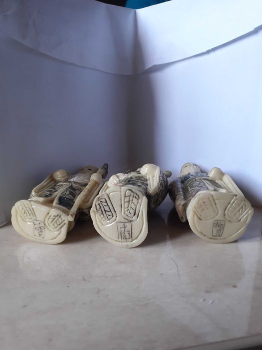 3 calugari tibetani an stare foarte buna