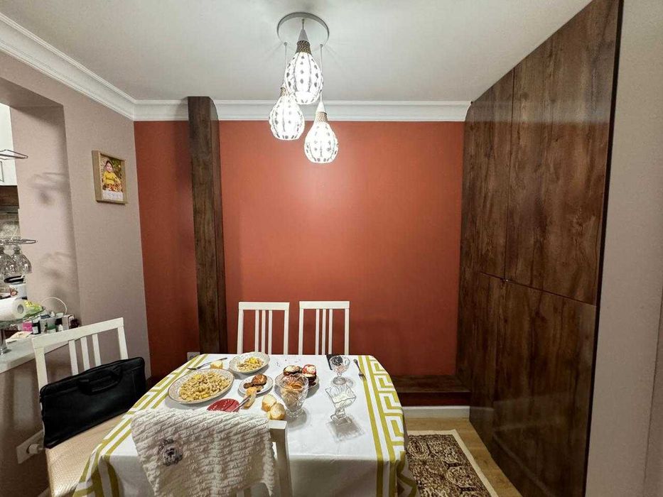 2-к 16-мкр 2-этаж 51 м2 с ремонтом