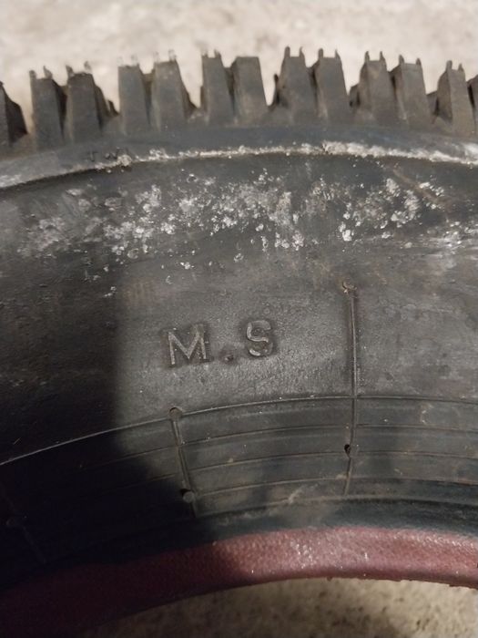 Продам зимнюю шину